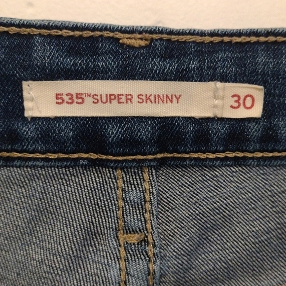 Levi's - 30x28 535™ Super Skinny Distressed Jeans - Picture 12 of 15